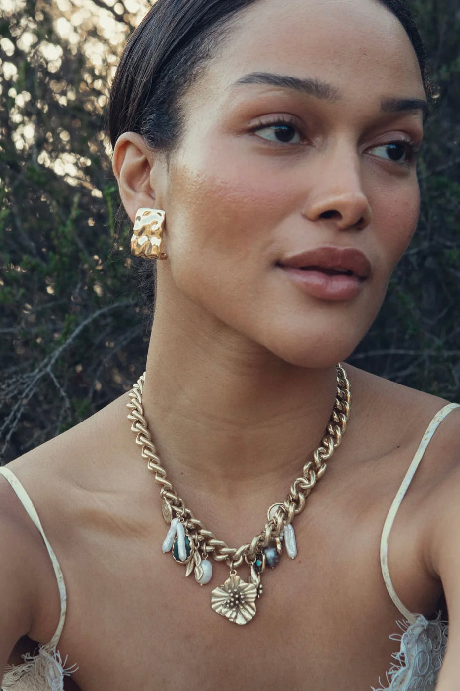 GAIA CHARM NECKLACE- GLD/MULTI